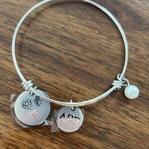 April flower bracelet